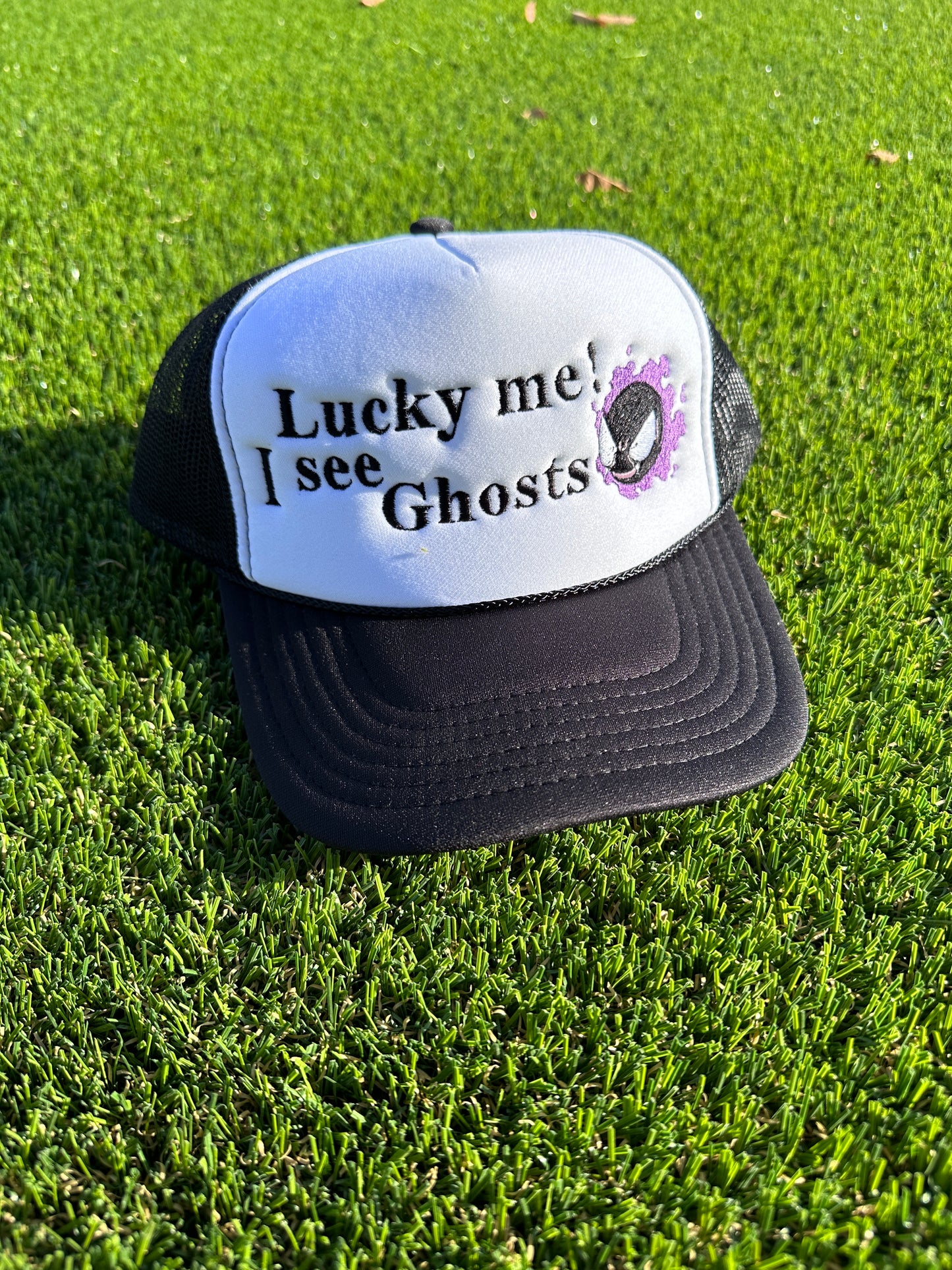 Lucky Me I See Ghost! TRUCKER (GHASTLY)