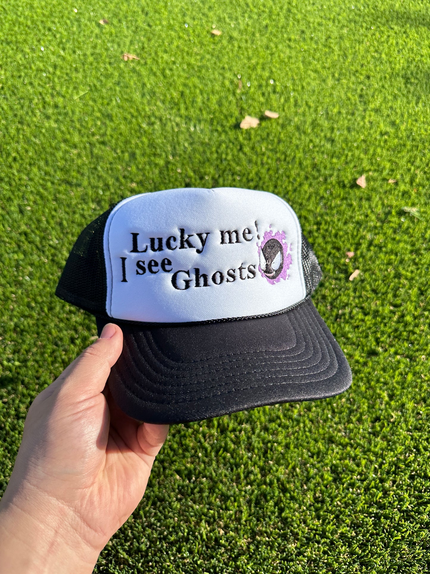 Lucky Me I See Ghost! TRUCKER (GHASTLY)